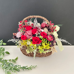 ご結婚お祝いやプレゼント♡籠バッグフラワーアレンジ「受注制作」 4枚目の画像