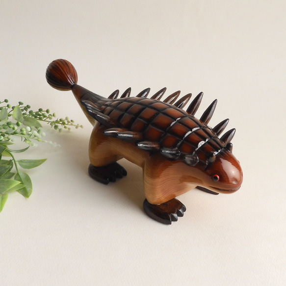 アンキロサウルス （木・恐竜・置物）Ankylosaurus / Dinosaur / wood / animal 1枚目の画像