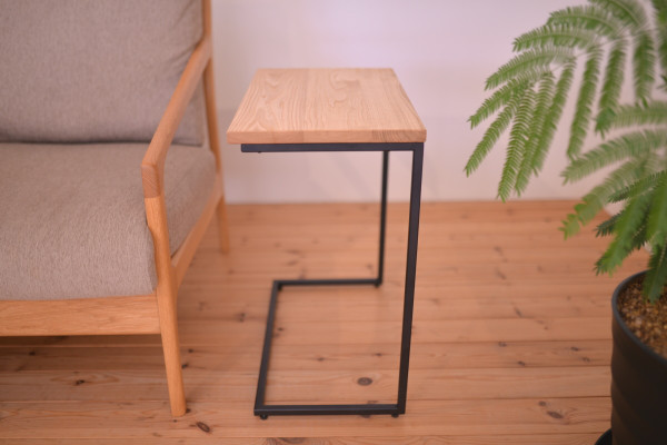 国産クリ無垢材 コの字型サイドテーブル・ナチュラル仕上げ