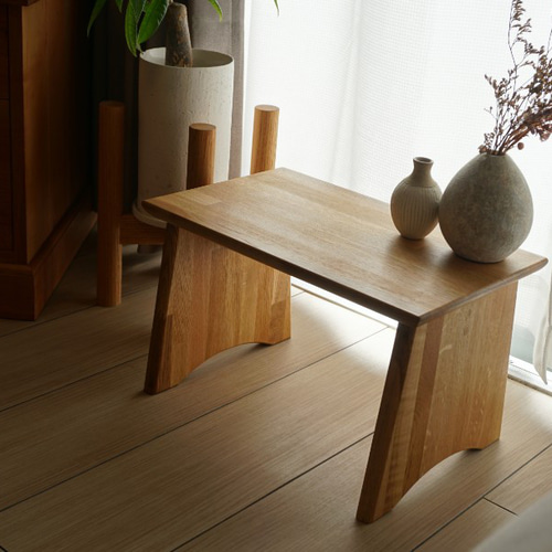 小さな踏み台ナラ材家具