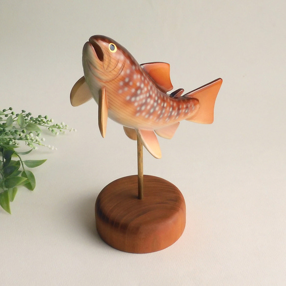 夏爾（站立）（木魚像夏爾/魚/木動物/雕像） 第5張的照片