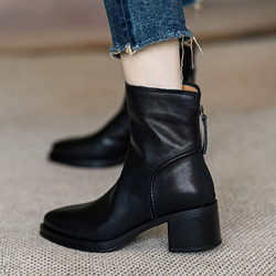 脚をキレイに魅せるフォルムショートブーツ。痛くない 滑らない 3e おでかけ 普段使い 外反拇趾 甲高 幅広 痛くない 2枚目の画像