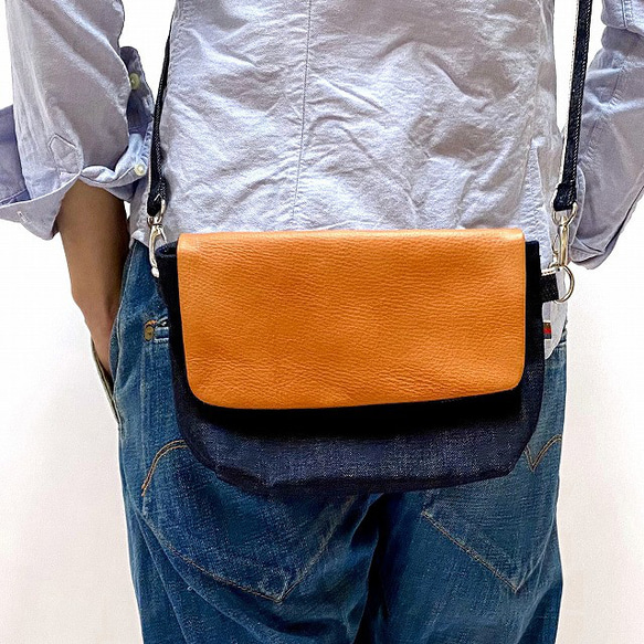 迷你肩包（橙色），採用岡山真牛皮和真正的靛藍鑲邊牛仔布製成 / 非常適合日常使用，作為小禮物或智慧型手機單肩包 ^^ 第4張的照片
