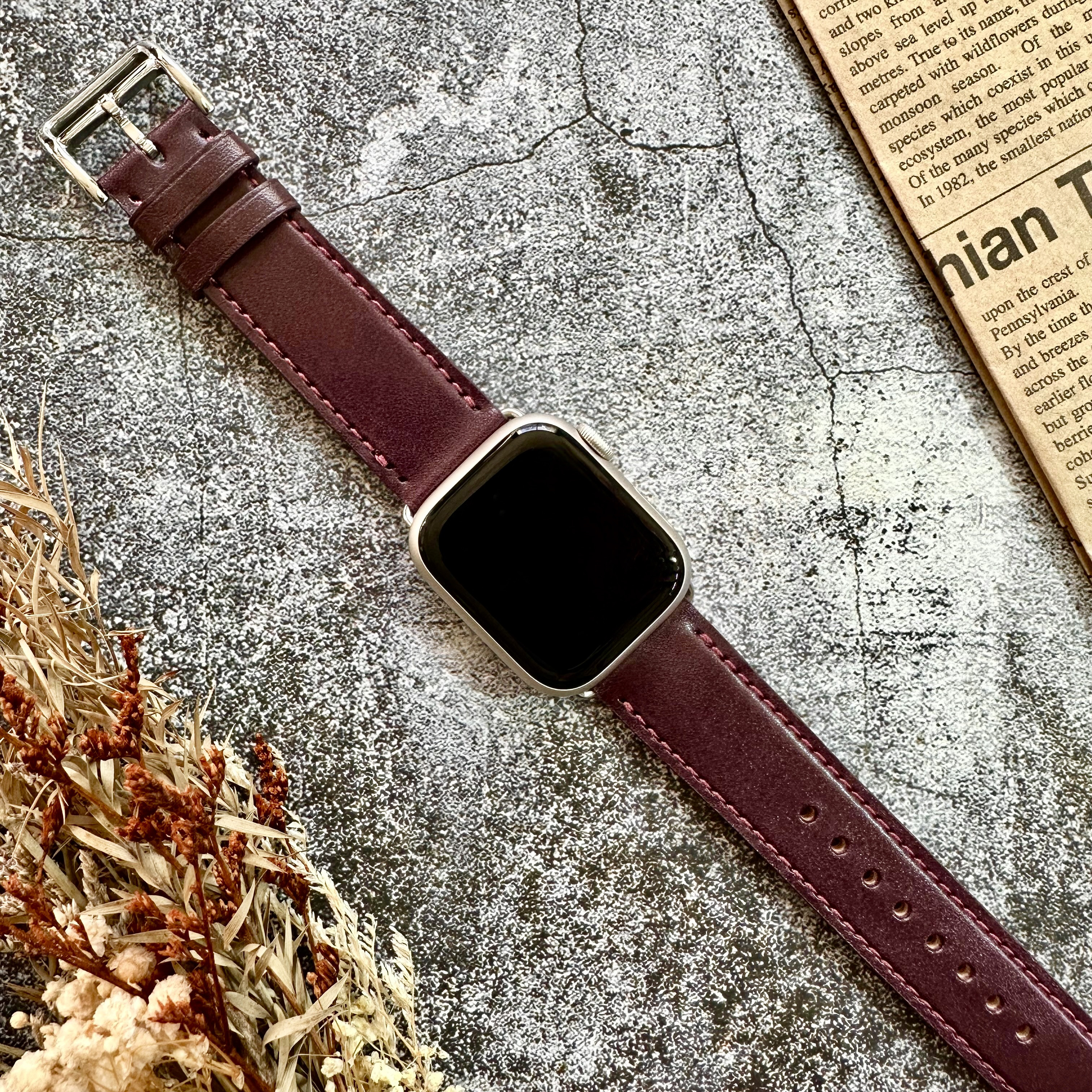 革の宝石「ルガトー」使用　アップルウォッチレザーベルト　　　パープル