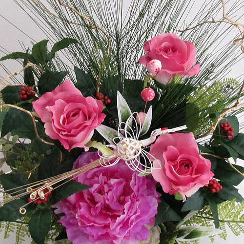 造花　お正月飾り　椿　葉牡丹　松　アレンジ お正月飾り お正月用 仏花 アレンジ 1対 松 梅 椿 葉牡丹 - メルカリ