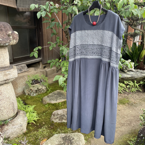 着物リメイク【兵児帯のワンピース】絹/絞り ワンピース 古布華 通販