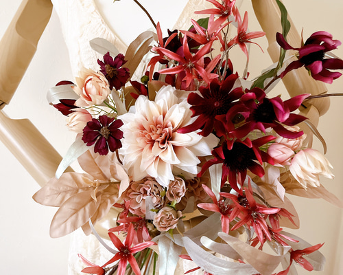 ウェディングブーケとブートニアのセット♡赤ローズブーケ♡ダリアブーケ♡前撮り 赤ダリアと薔薇のラウンドブーケ ウェディングブーケ ブートニア