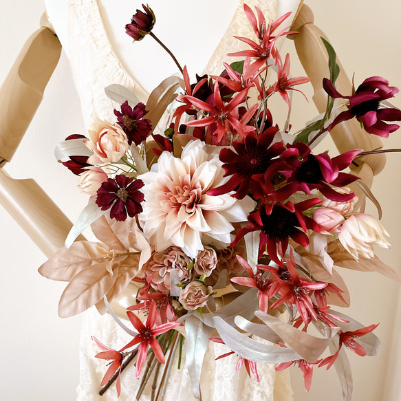 ウェディングブーケ ブーケトニア 赤 ピンク ゴールド ウェディングブーケ ブートニア付き 造花 ダリア 赤系 オレンジ