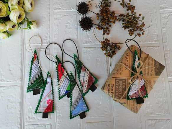 北欧のちいさな小さなツリー☆5個入り クリスマス パッチワーク