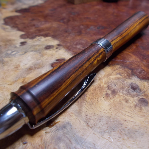 多機能ペン2+1 0.7ボール黒赤+0.5㎜シャープ 砂漠鉄木(デザート