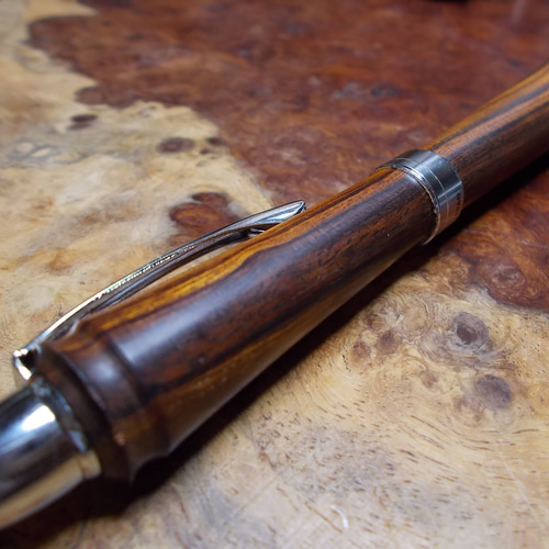 多機能ペン2+1 0.7ボール黒赤+0.5㎜シャープ 砂漠鉄木(デザート