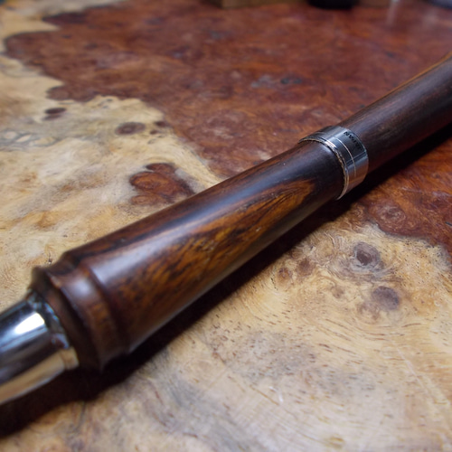 多機能ペン2+1 0.7ボール黒赤+0.5㎜シャープ 砂漠鉄木(デザート