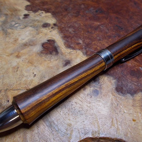 多機能ペン2+1 0.7ボール黒赤+0.5㎜シャープ 砂漠鉄木(デザート