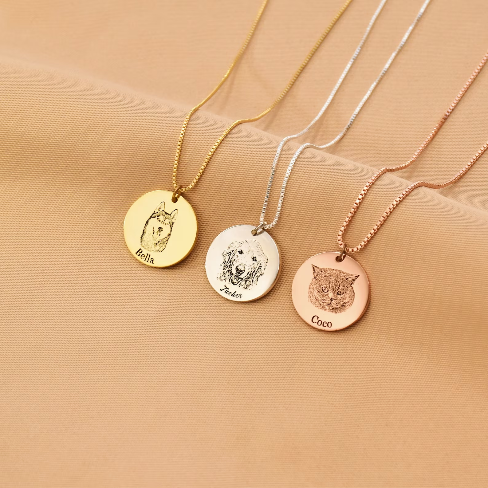 オーダーメイド うちの子ネックレス ペットネックレス肖像画 ネームネックレス犬猫似顔絵  誕生日/ペットロス/メモリアル