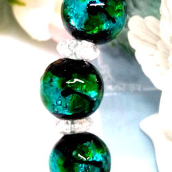 春の感謝SALE❤◆琉球蓄光ホタルガラス グリーン/グリーンアゲート（めのう）天然石ブレスレット 2枚目の画像
