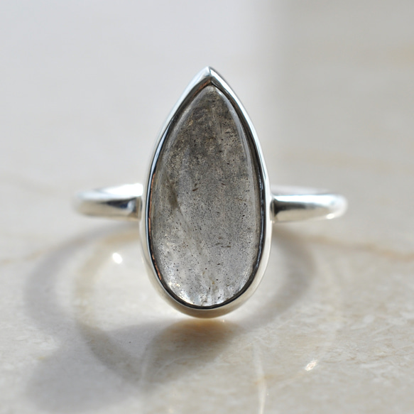 ラブラドライト　ティアドロップ カボション リング 　Labradorite　Bezel Setting ring 1枚目の画像