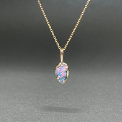 透明の中に浮かぶ遊色が美しいウォーターオパールk10YGネックレス