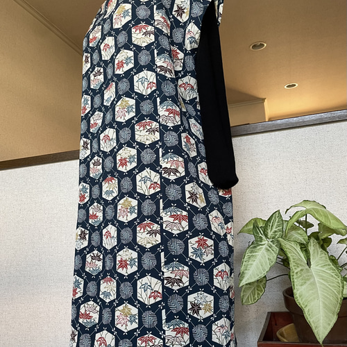 正絹ちりめん 着物リメイク 着物チュニッワンピース 紺色折鶴