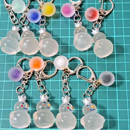 蓄光Snow Manキーホルダー 選べる9色 ハンドメイド キーホルダー 蓄光Snow Manキーホルダー 選べる9色 ハンドメイド キーホルダー