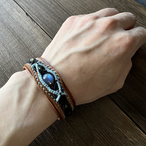 Labradorite Macrame Leather Bracelet】ラブラドライトの