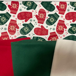 ハンドメイド犬服　タンクトップ　手袋柄　オーダー受付頁　前見頃、リブニットの色を選べます。年中着られるクリスマスカラー 8枚目の画像