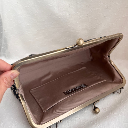 リバティ長財布も大きめスマホも入るがま口ショルダーバッグ マロリー