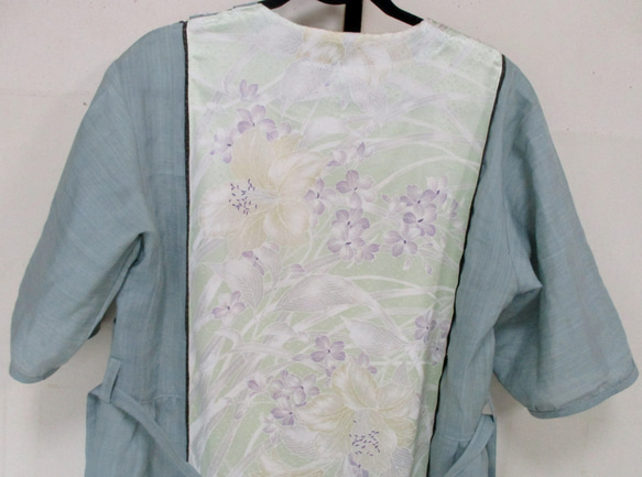 ７４４５　花柄の着物で作ったプルオーバー　#送料無料 10枚目の画像