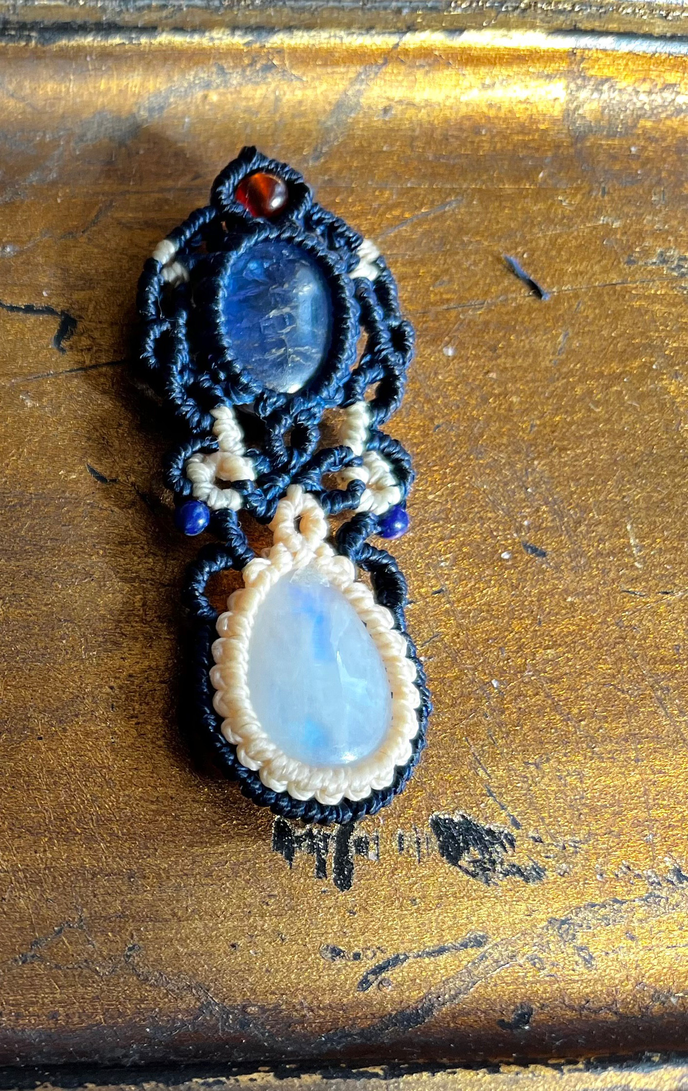 アイオライト＆ムーンストーンペンダント