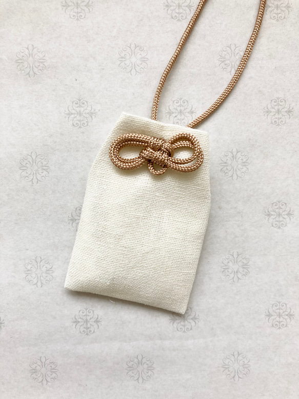 お守り袋　ミニサイズ  ハーフリネン　デコレクションズ　スタンダードタイプ♡ふんわり裏地付き　送料無料 1枚目の画像