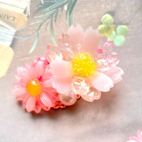 ꫛꫀꪝ硝子の髪飾り★ポンポネグラス★ヘアゴム 「想像の花」pink ꫛꫀꪝ硝子の髪飾り☆ポンポネグラス☆ヘアゴム 「想像の花」pink