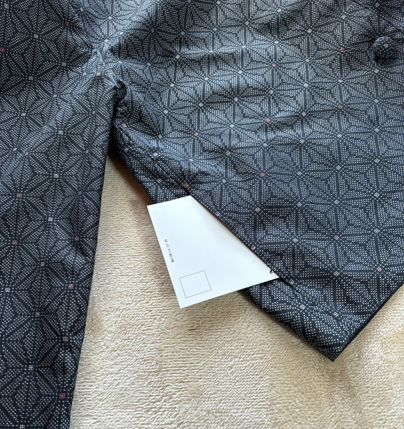 大島紬のノーカラージャケット　リバーシブル　麻の葉×亀甲　着物リメイク 6枚目の画像