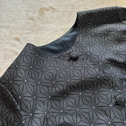 大島紬のノーカラージャケット　リバーシブル　麻の葉×亀甲　着物リメイク 5枚目の画像
