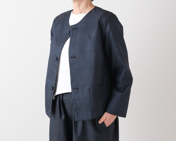大島紬のノーカラージャケット　リバーシブル　麻の葉×亀甲　着物リメイク 2枚目の画像