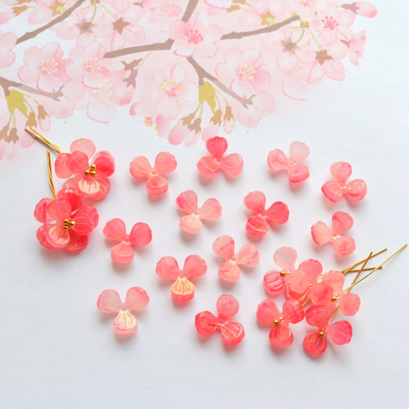 オリジナル新作★三つ葉、桃の花、お花のアセテートパーツ　ゴールドピンクグラデーション 1枚目の画像
