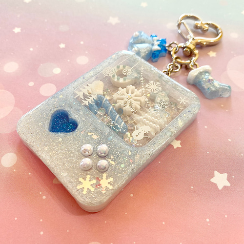 スノーホワイトクリスマス ゲーム機 レジンキーホルダー ハンドメイド
