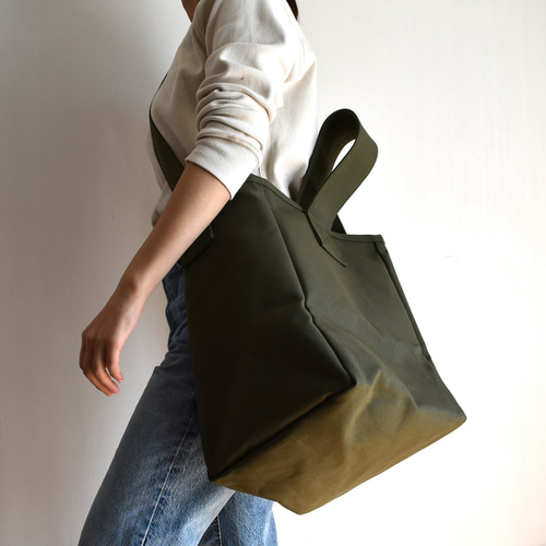 PLUS SHOULDER TOTE BAG（オリーブ/カーキ） トートバッグ シェリエメ 