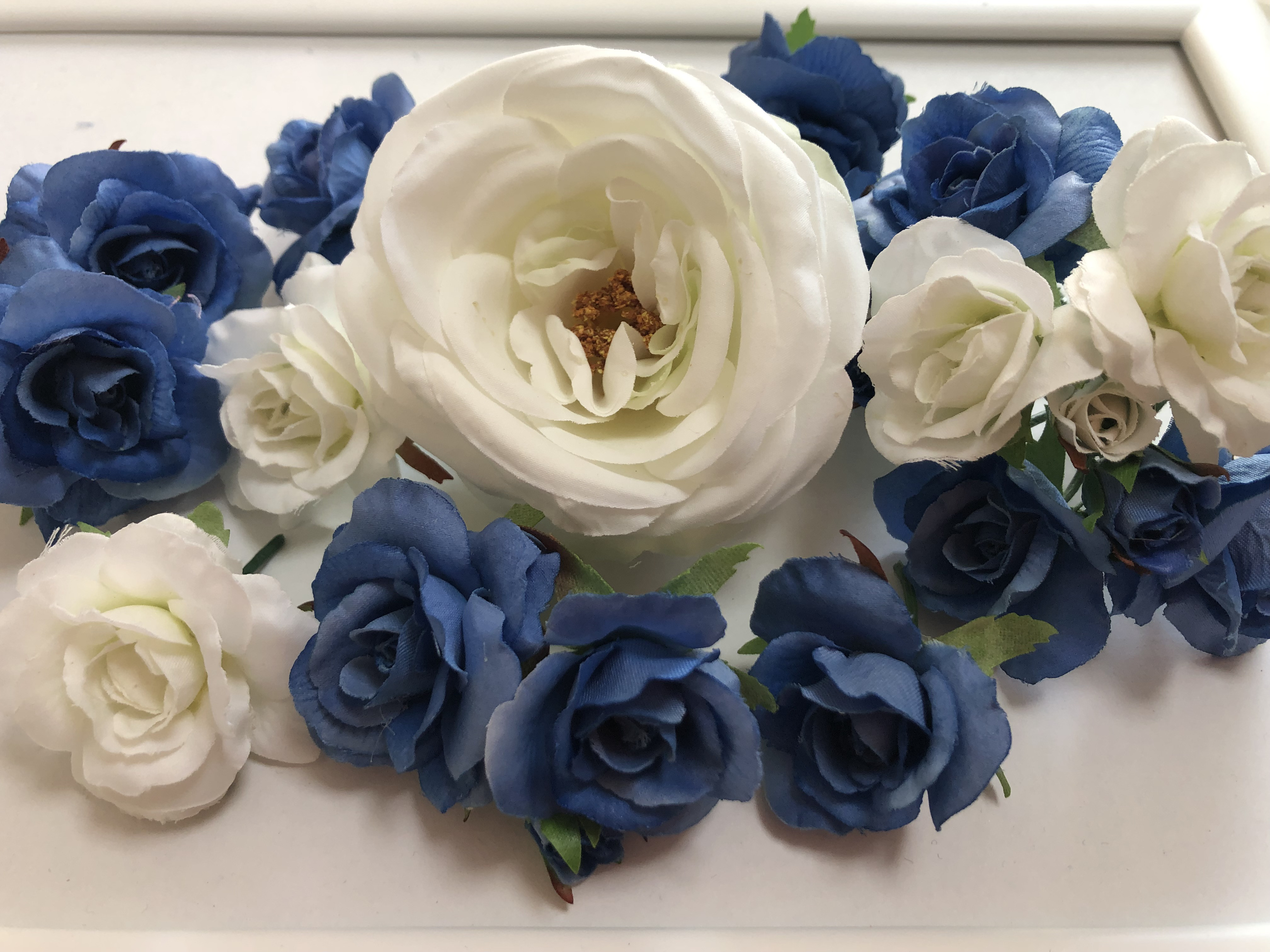 ブルーローズとホワイトローズたくさんのヘッドドレス・髪飾り　美女と野獣・ハーフアップ・ラプンチェル