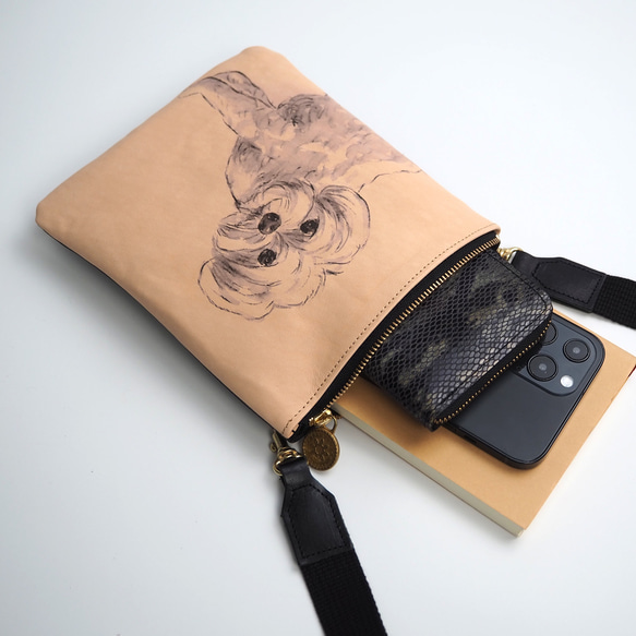 拉鍊手拿包（馬爾他/拉絲系列）狗狗單色真皮智慧型手機迷你肩背包 第3張的照片