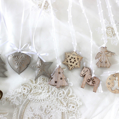 送料無料】1点もの＊ユーカリのフライングクリスマスリース＊ ドライ