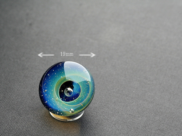 ガラスのオブジェ”宇宙”19mm【 B0466】 4枚目の画像