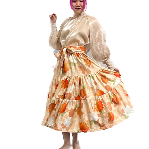 着物リメイク 1点もの 綸子 花柄ティアードスカート シャンパン