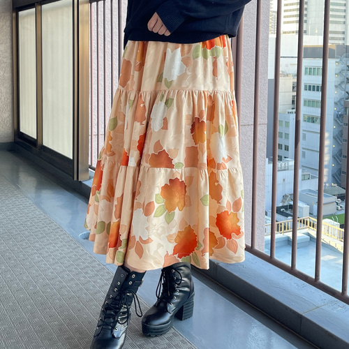 着物リメイク 1点もの 綸子 花柄ティアードスカート シャンパン