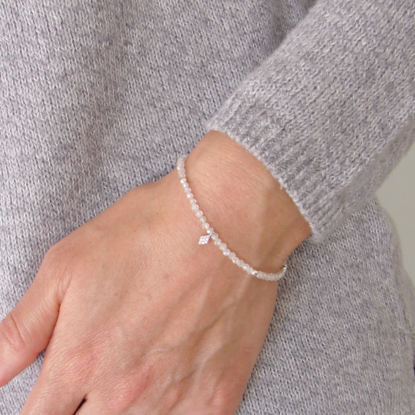 宝石質ホワイトジルコンのブレスレット ~ 14kgf ~ sv925