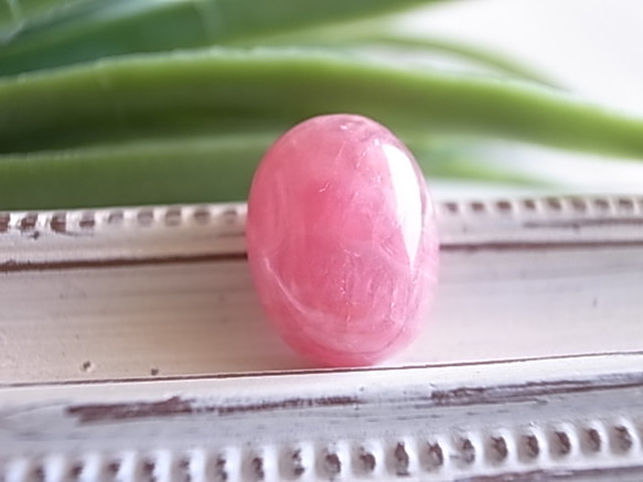 インカローズ（ロードクロサイト）アルゼンチン産 ルース 天然石