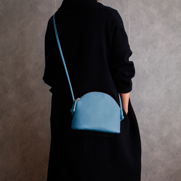 手拿包，優質真皮，簡約，成人，緊湊，簡約，優雅【藍色】 第1張的照片