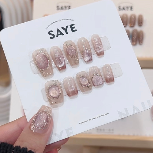 Lilith_nail☆ジェルネイルチップ☆オーダー受付中☆マグネット宝石  