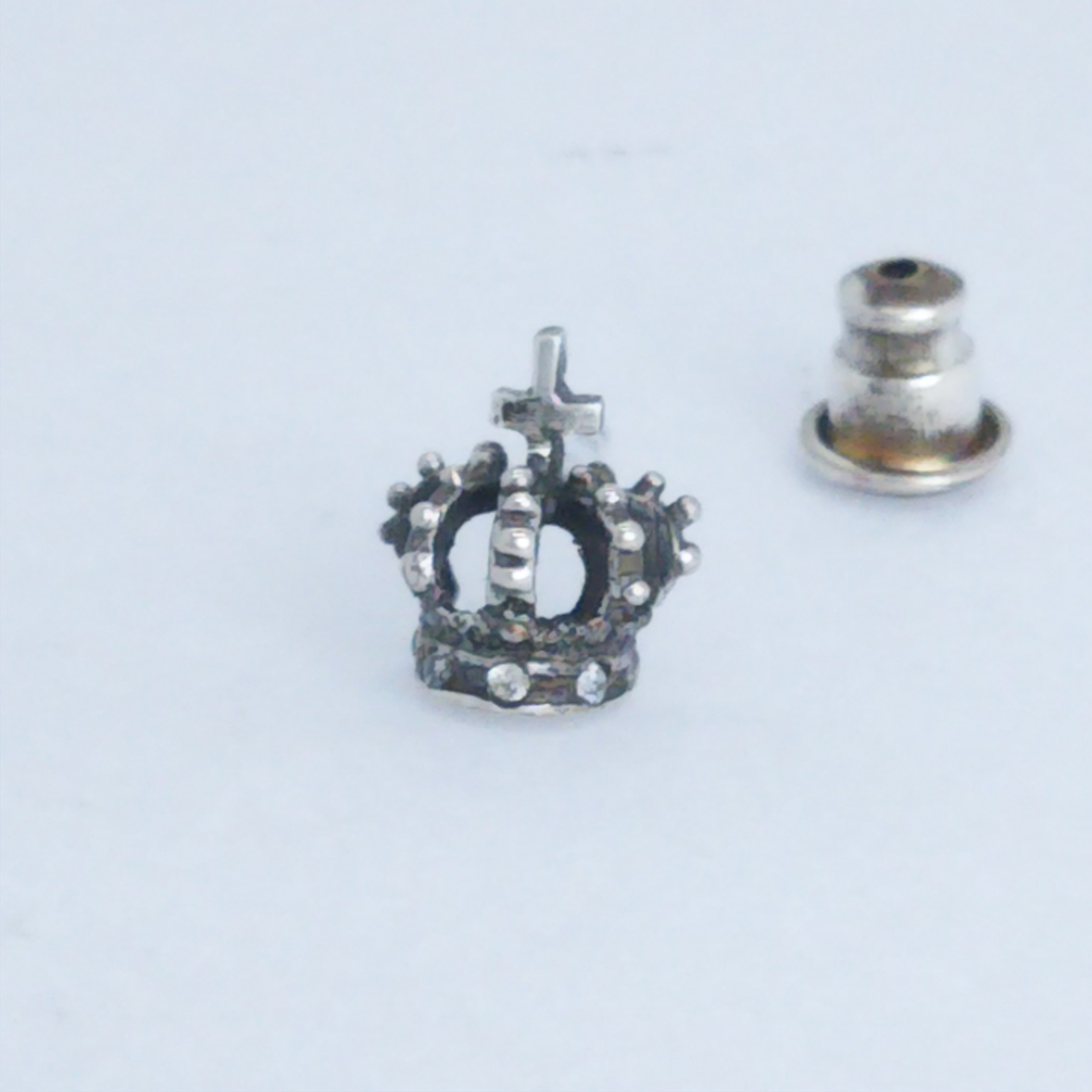 クラウン シルバーピアス