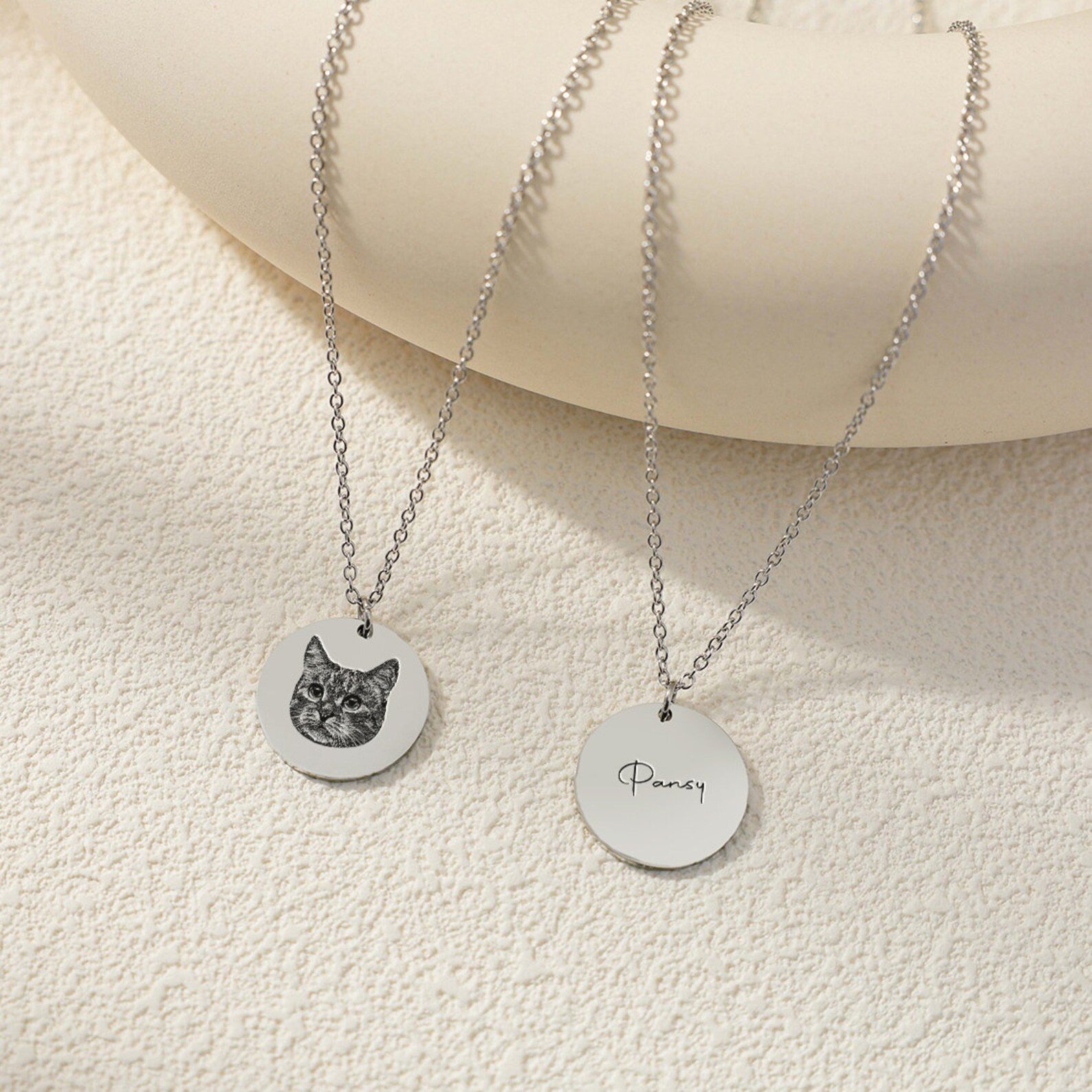 オーダーメイド うちの子ネックレス ペットネックレス肖像画 ネームネックレス犬猫似顔絵  誕生日/ペットロス/メモリアル