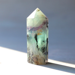 デンドリック エンジェルフェザーフローライト 六角柱 ポイント 天然石 蛍石 希少 鉱物 透明 4枚目の画像