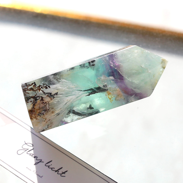 デンドリック エンジェルフェザーフローライト 六角柱 ポイント 天然石 蛍石 希少 鉱物 透明 11枚目の画像